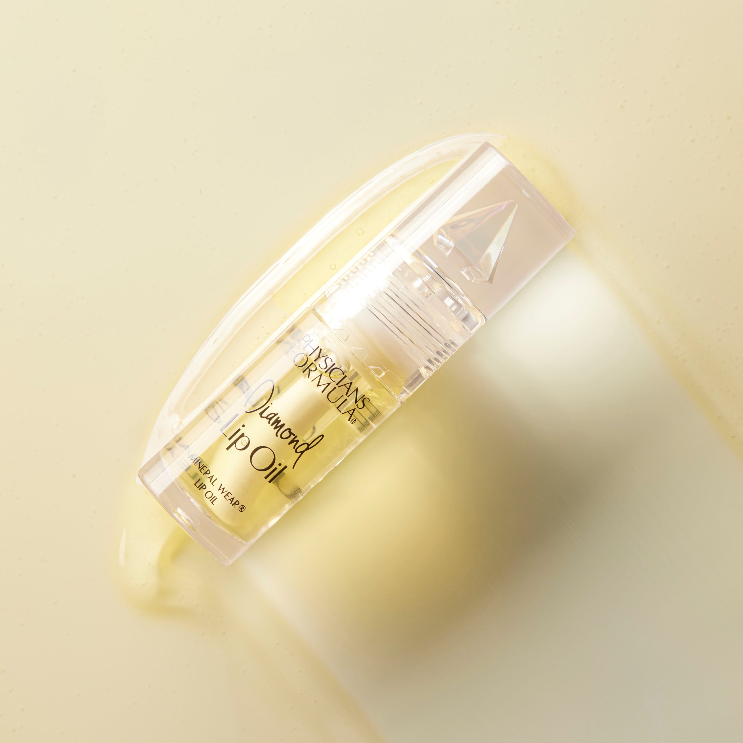 Diamond-Lip-Oil_9da2eba9-7a18-4973-ab34-70c44c37eb88.jpg